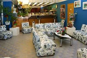 Hotel Nives 리치오네